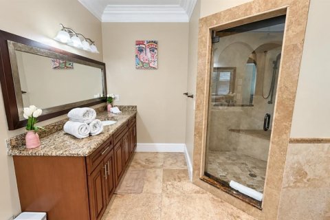 House in Fort Myers, Florida 5 bedrooms, 469.25 sq.m. № 2415464 - photo 19