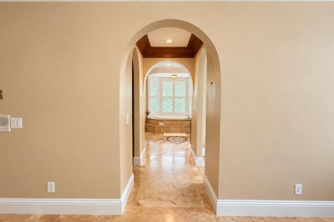 House in Fort Myers, Florida 5 bedrooms, 469.25 sq.m. № 2415464 - photo 13