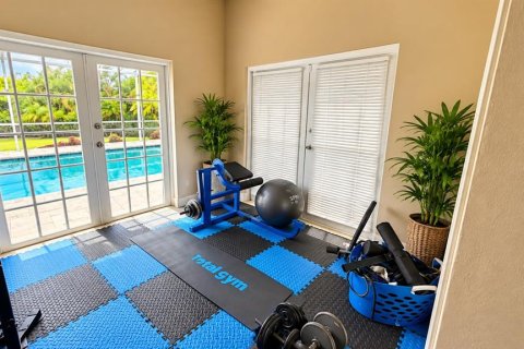 House in Fort Myers, Florida 5 bedrooms, 469.25 sq.m. № 2415464 - photo 24