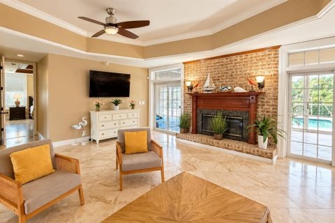 House in Fort Myers, Florida 5 bedrooms, 469.25 sq.m. № 2415464 - photo 17