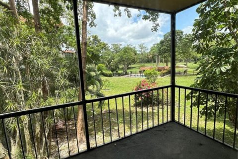 Apartment in Lauderhill, Florida 2 bedrooms, 104.98 sq.m. № 2252255 - photo 17