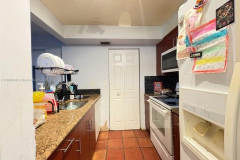 Copropriété à vendre à Miami, Floride: 3 chambres, 103.96 m2 № 1951011 - photo 3