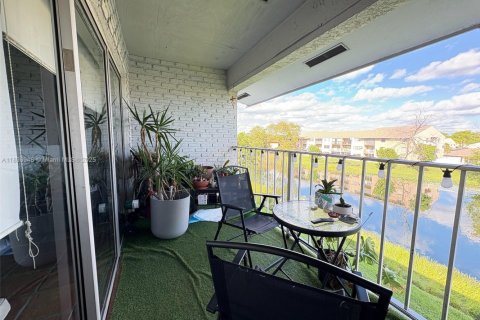 Copropriété à vendre à Miami, Floride: 3 chambres, 103.96 m2 № 1951011 - photo 5