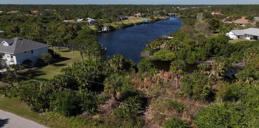 Terreno en Port Charlotte, Florida № 1540273