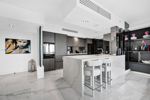 Купить кондоминиум в Майами-Бич, Флорида 1 спальня, 93.65м2, № 2055378 - фото 12