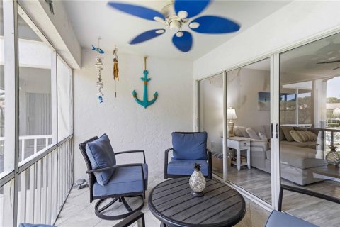 Condo in Sarasota, Florida, 2 bedrooms № 2151516 - photo 25
