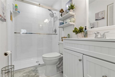 Condo in Sarasota, Florida, 2 bedrooms № 2151516 - photo 18