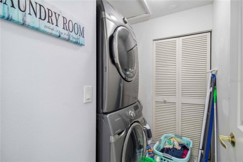 Condo in Sarasota, Florida, 2 bedrooms № 2151516 - photo 21