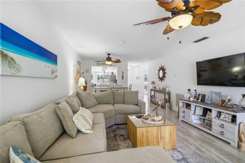 Condo in Sarasota, Florida, 2 bedrooms № 2151516 - photo 15