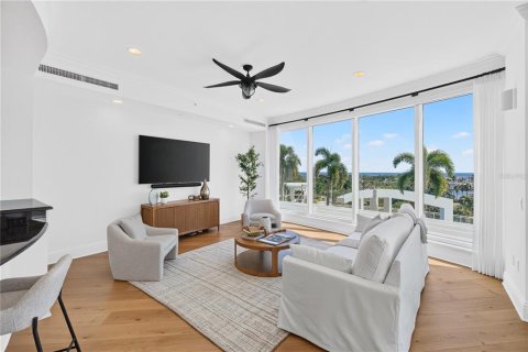 Condominio en venta en Saint Petersburg, Florida, 3 dormitorios, 340.02 m2 № 2420453 - foto 6