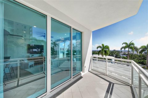 Condominio en venta en Saint Petersburg, Florida, 3 dormitorios, 340.02 m2 № 2420453 - foto 10