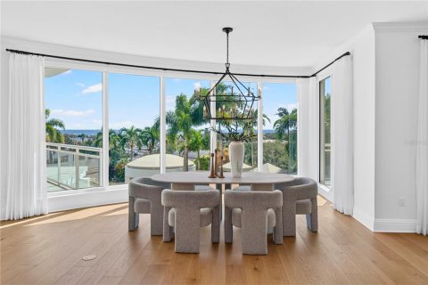Condominio en venta en Saint Petersburg, Florida, 3 dormitorios, 340.02 m2 № 2420453 - foto 21