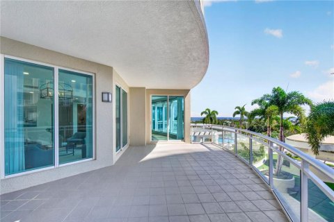 Condominio en venta en Saint Petersburg, Florida, 3 dormitorios, 340.02 m2 № 2420453 - foto 26