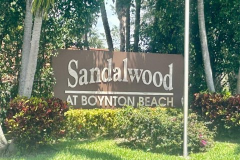 Condo in Boynton Beach, Florida, 2 bedrooms  № 1616950 - photo 2