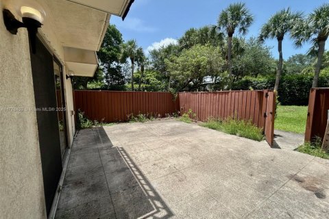 Condo in Boynton Beach, Florida, 2 bedrooms  № 1616950 - photo 5