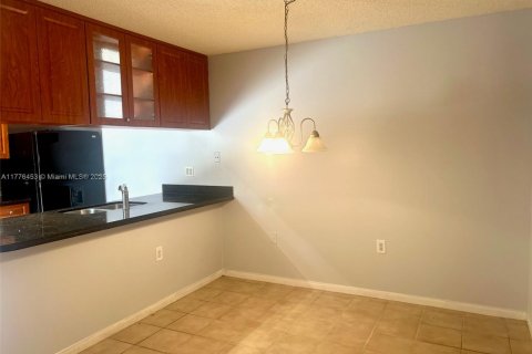 Condo in Boynton Beach, Florida, 2 bedrooms  № 1616950 - photo 7