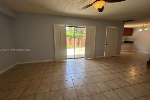 Condo in Boynton Beach, Florida, 2 bedrooms  № 1616950 - photo 10