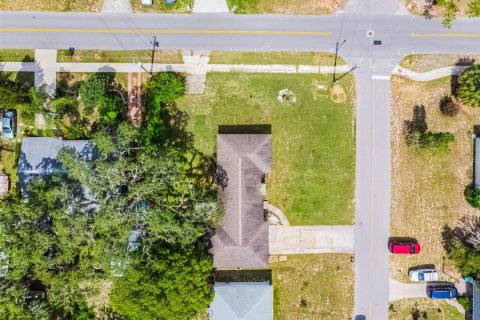 Купить виллу или дом в Юстис, Флорида 7 комнат, 128.21м2, № 1807339 - фото 10