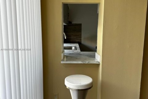 Copropriété à vendre à Sunny Isles Beach, Floride: 1 chambre, 71.26 m2 № 2003705 - photo 3