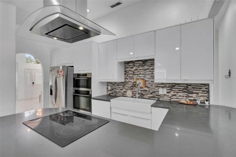 Villa ou maison à vendre à Orlando, Floride: 4 chambres, 192.4 m2 № 1840364 - photo 5