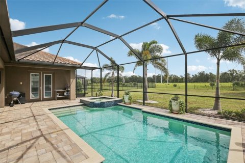 House in Riverview, Florida 4 bedrooms, 296.17 sq.m. № 2151496 - photo 4
