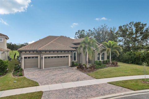 House in Riverview, Florida 4 bedrooms, 296.17 sq.m. № 2151496 - photo 2