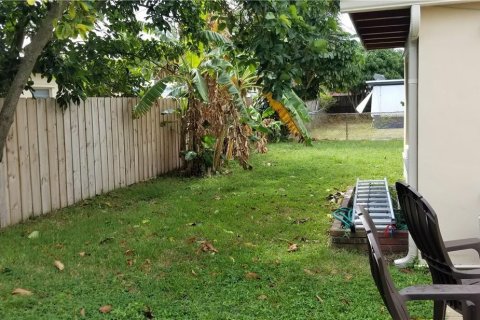 House in Pompano Beach, Florida 3 bedrooms, 114.46 sq.m. № 2422640 - photo 15