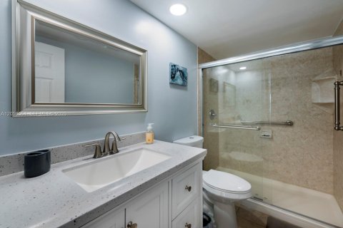 Condo in Fort Lauderdale, Florida, 1 bedroom № 2185541 - photo 15