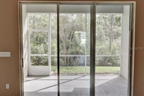 Touwnhouse à louer à Ormond Beach, Floride: 3 chambres, 191.01 m2 № 2383984 - photo 2