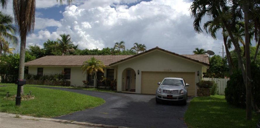 Villa ou maison à Coral Springs, Floride 3 chambres, 147.62 m2 № 2407309