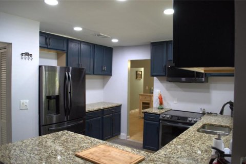 Villa ou maison à louer à Coral Springs, Floride: 3 chambres, 147.62 m2 № 2407309 - photo 2