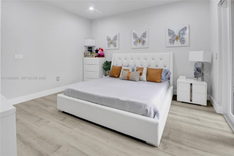 Condominio en venta en Doral, Florida, 4 dormitorios, 172.98 m2 № 2000974 - foto 15