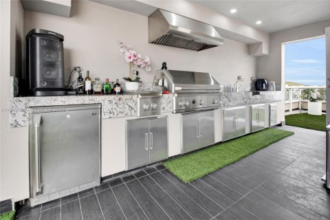 Condominio en venta en Doral, Florida, 4 dormitorios, 172.98 m2 № 2000974 - foto 25