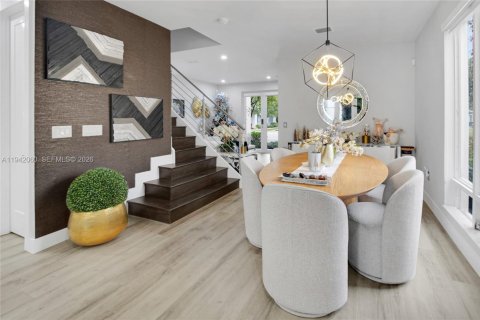 Condominio en venta en Doral, Florida, 4 dormitorios, 172.98 m2 № 2000974 - foto 7