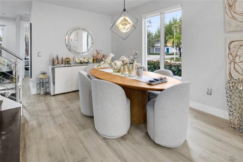 Condominio en venta en Doral, Florida, 4 dormitorios, 172.98 m2 № 2000974 - foto 6