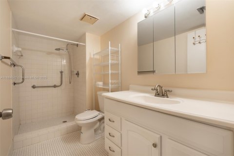 Купить кондоминиум в Маргит, Флорида 1 спальня, 89.19м2, № 2013047 - фото 14