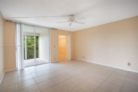 Купить кондоминиум в Маргит, Флорида 1 спальня, 89.19м2, № 2013047 - фото 10