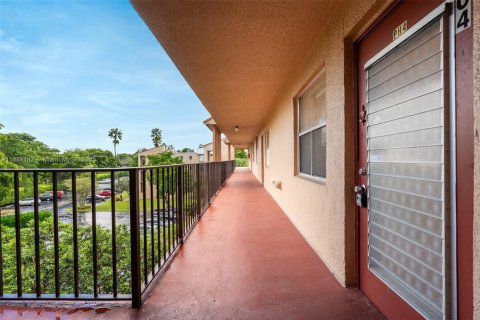 Купить кондоминиум в Маргит, Флорида 1 спальня, 89.19м2, № 2013047 - фото 20