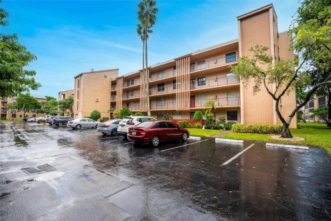 Купить кондоминиум в Маргит, Флорида 1 спальня, 89.19м2, № 2013047 - фото 21