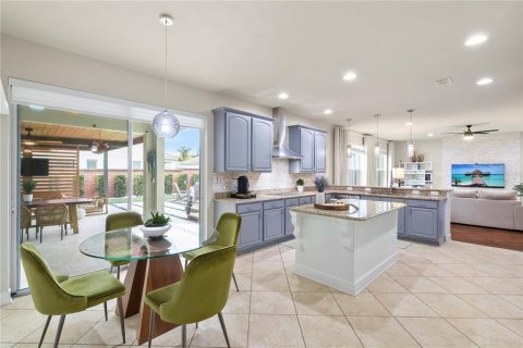 House in Ocoee, Florida 4 bedrooms, 335.47 sq.m. № 2147516 - photo 25