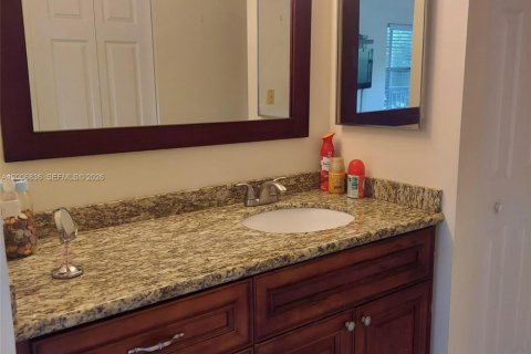 Copropriété à louer à Pembroke Pines, Floride: 2 chambres, 102.19 m2 № 2070654 - photo 11