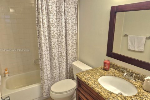 Copropriété à louer à Pembroke Pines, Floride: 2 chambres, 102.19 m2 № 2070654 - photo 16