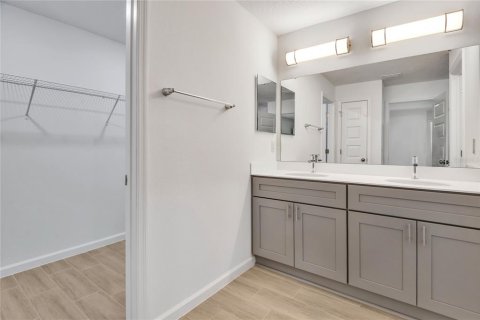 Casa en venta en Kissimmee, Florida, 4 dormitorios, 162.21 m2 № 1911627 - foto 14