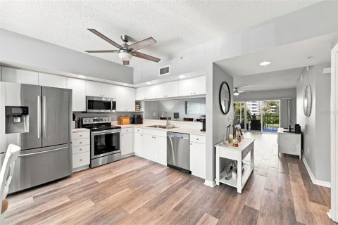 Condominio en venta en Largo, Florida, 2 dormitorios, 122.63 m2 № 2287808 - foto 12