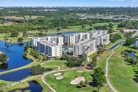 Condominio en venta en Largo, Florida, 2 dormitorios, 122.63 m2 № 2287808 - foto 6