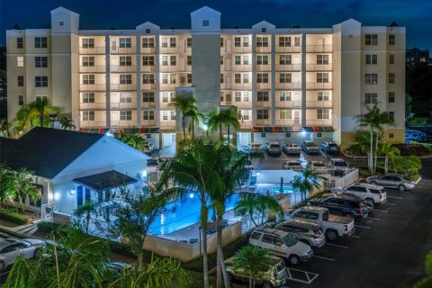 Condominio en venta en Largo, Florida, 2 dormitorios, 122.63 m2 № 2287808 - foto 8