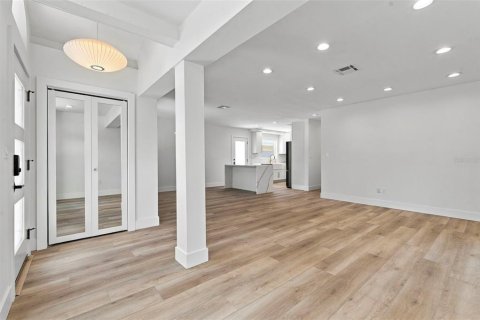 Villa ou maison à vendre à Clearwater, Floride: 3 chambres, 147.53 m2 № 2416387 - photo 6