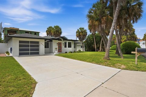 Villa ou maison à vendre à Clearwater, Floride: 3 chambres, 147.53 m2 № 2416387 - photo 2