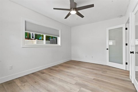 Villa ou maison à vendre à Clearwater, Floride: 3 chambres, 147.53 m2 № 2416387 - photo 21