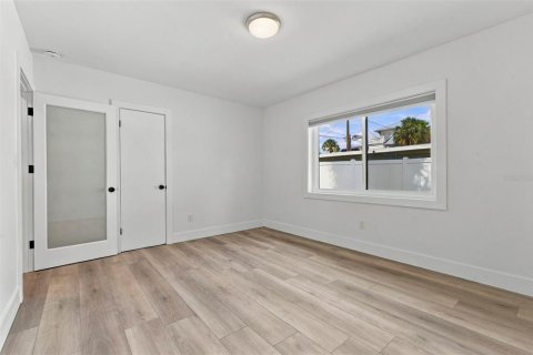 Villa ou maison à vendre à Clearwater, Floride: 3 chambres, 147.53 m2 № 2416387 - photo 14